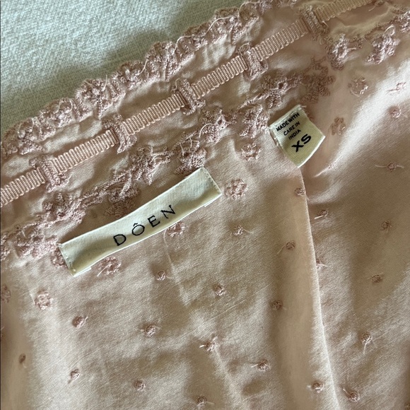Doen 100% organic cotton pale Pink Textured Blouse cropped - Picture 6 of 11